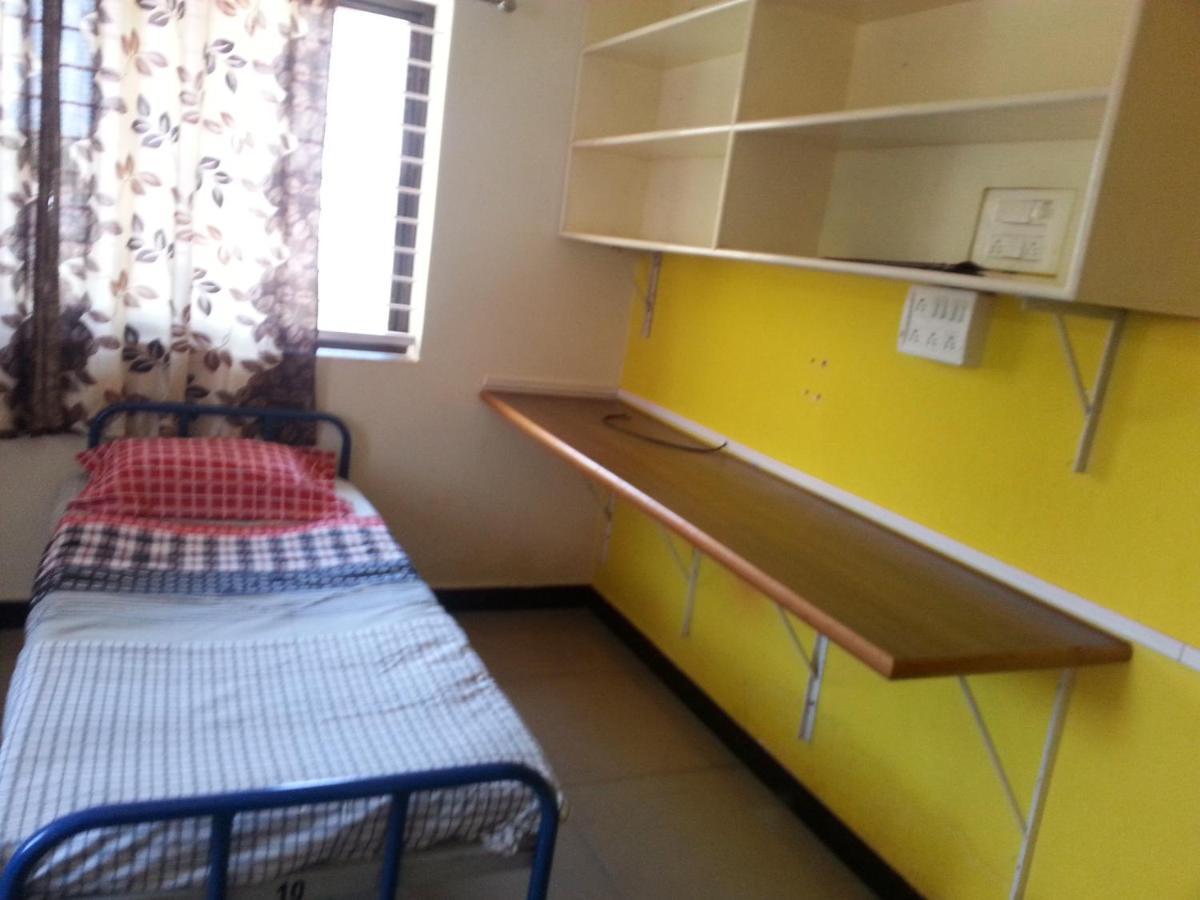 Nisarga Men'S Pg Dharwad Exterior photo
