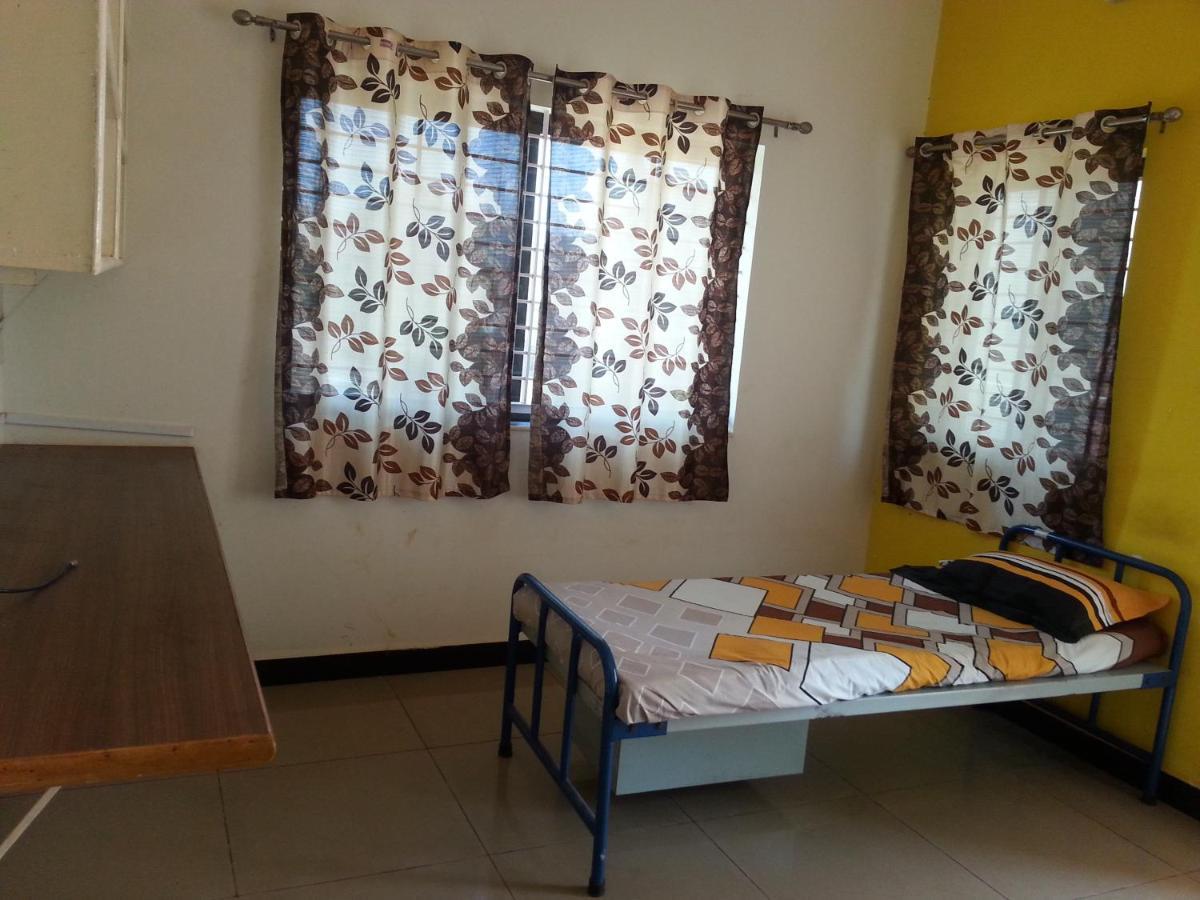 Nisarga Men'S Pg Dharwad Exterior photo
